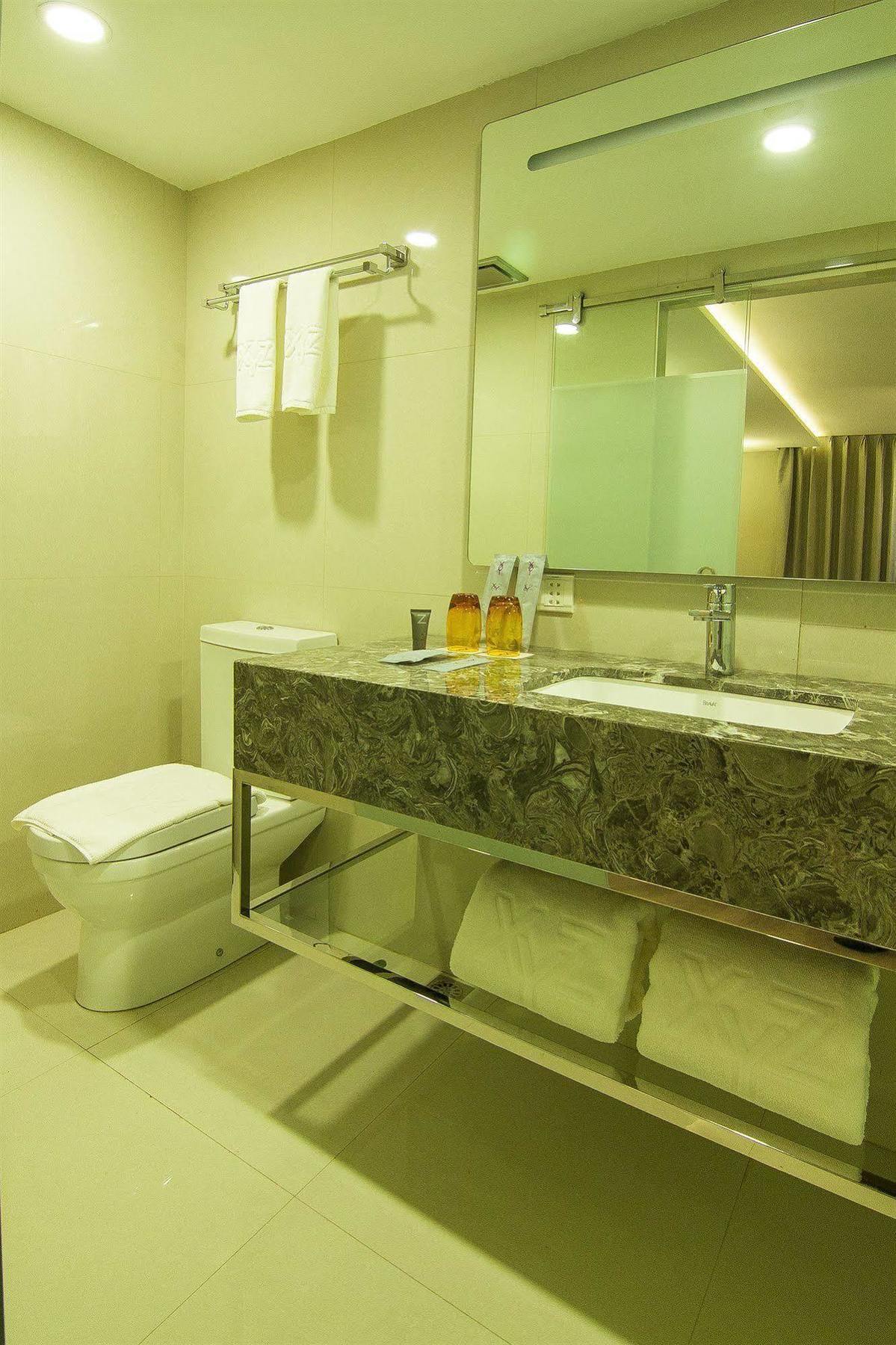 Xyz Hotel